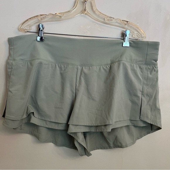 CALIA by Carrie Underwood Pants - Calia Kick it Up Performance Athletic Shorts Sage Green NWT Size XXL